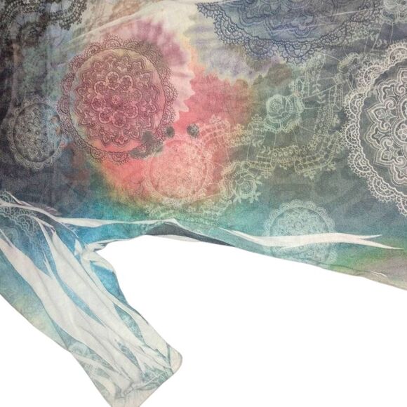 Red and Blue Boxy Graphic T-Shirt - Picture 4 of 9